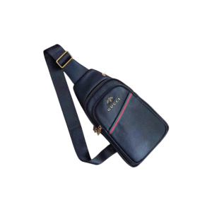 Gucci 古驰  金属蜜蜂 装饰 男士休闲胸包