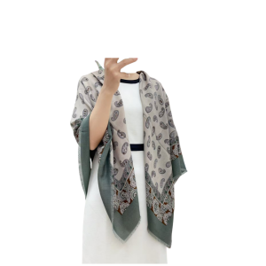 Loro Piana  流苏饰边 丝巾