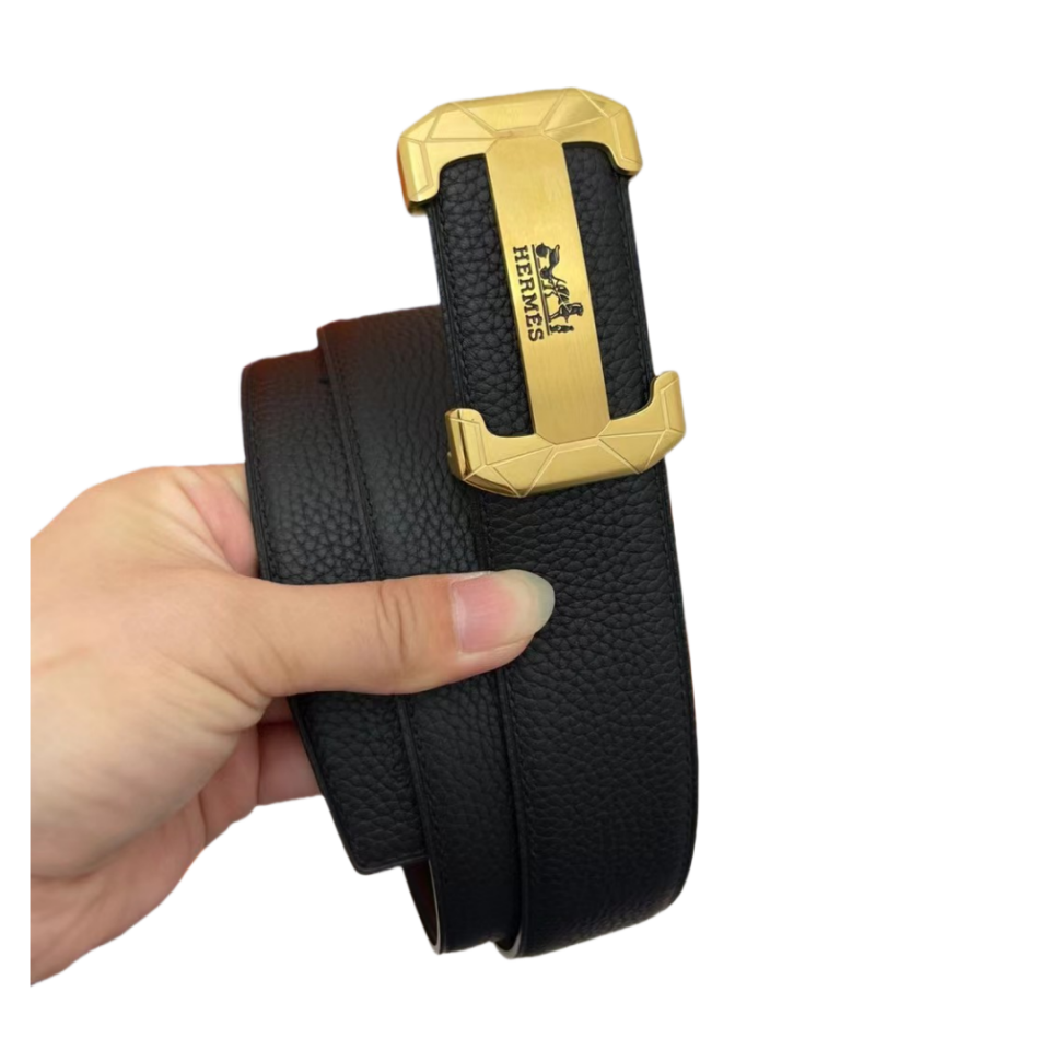 HERMES 爱马仕  38mm  牛皮革荔枝纹 平滑扣