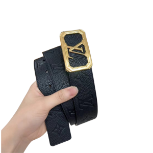 LOUIS VUITT0N 路易威登 荔枝纹4cm 平滑扣