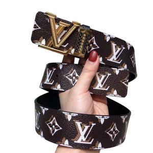 LOUIS VUITT0N 路易威登 4cm  平滑扣