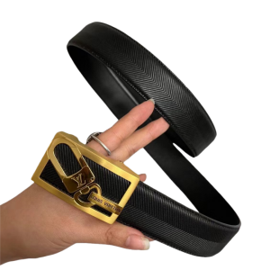 LOUIS VUITT0N 路易威登  牛皮革压纹 3.5cm 自动扣