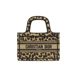 DIOR 迪奥   Christian Dior͙.͙ mini book tote 标志性老花款