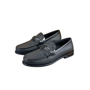 LOUIS VUITT0N 路易威登  胎牛皮 男款休闲皮鞋